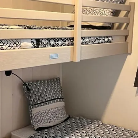 Chalet Spacieux Avec Terrasse - 8 Pers. - Api-1-52-1591 キャンプ場