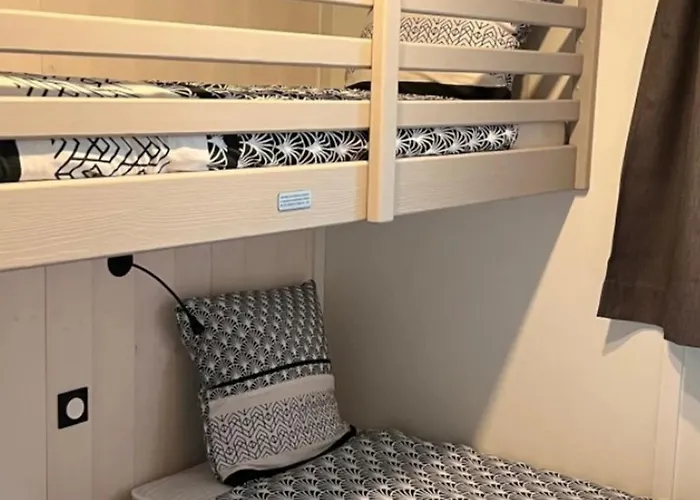 Chalet Spacieux Avec Terrasse - 8 Pers. - Api-1-52-1591 キャンプ場