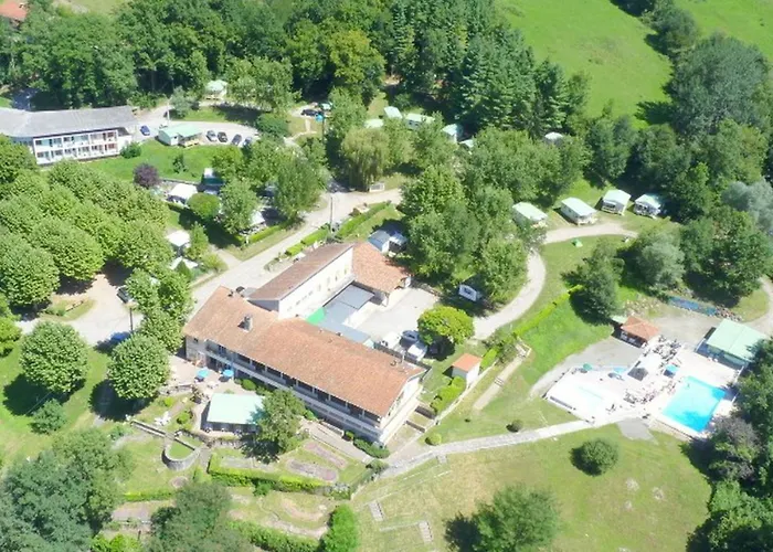 キャンプ場 Chalet Spacieux Avec Terrasse - 8 Pers. - Api-1-52-1591 *